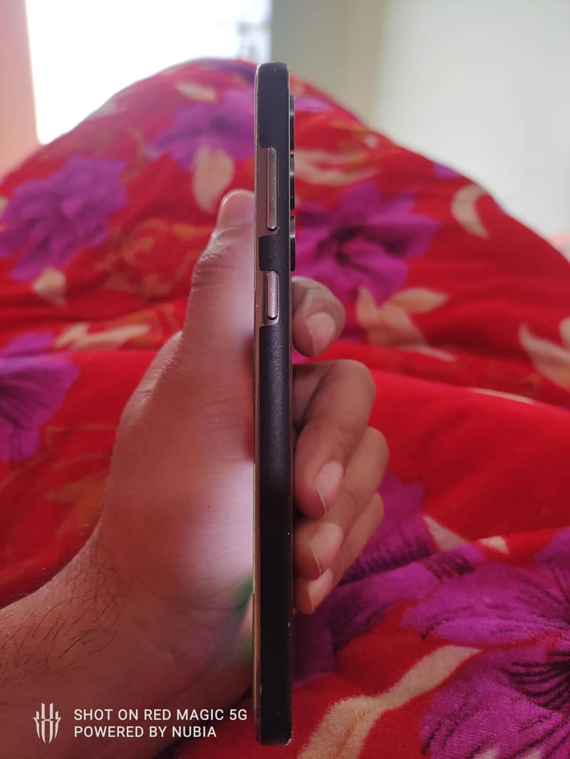 Samsung Mobile S23 Plus 2