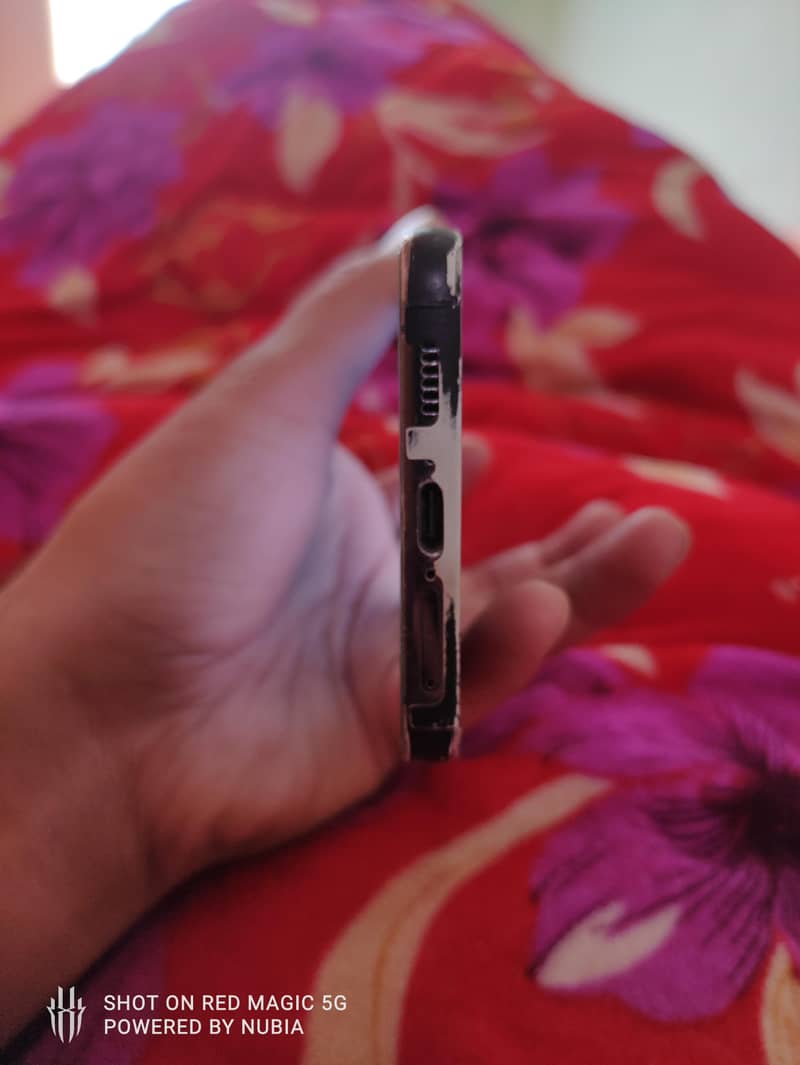 Samsung Mobile S23 Plus 4