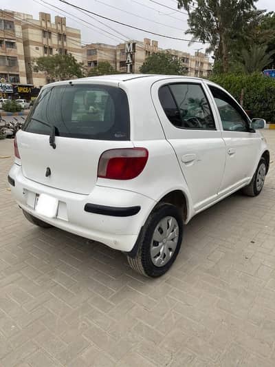 Toyota Vitz 2001