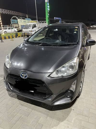 Toyota Aqua 2015