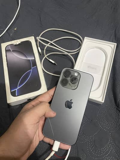 iPhone 16 Pro jv