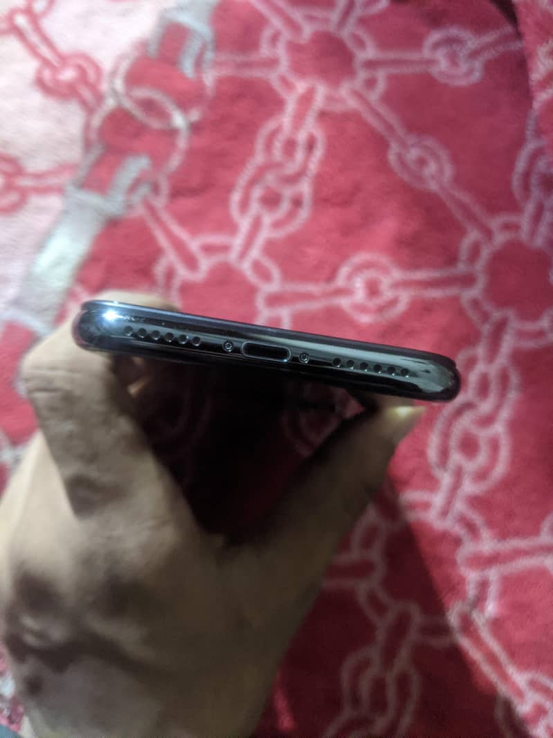 Apple iPhone X 2