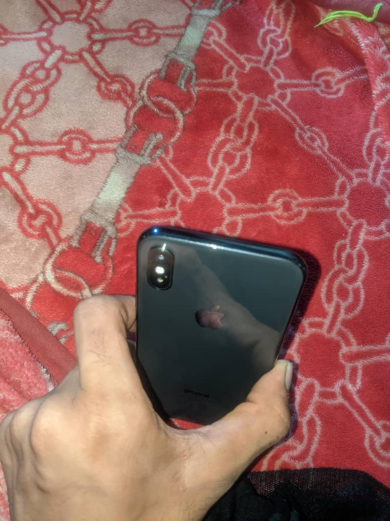 Apple iPhone X 5
