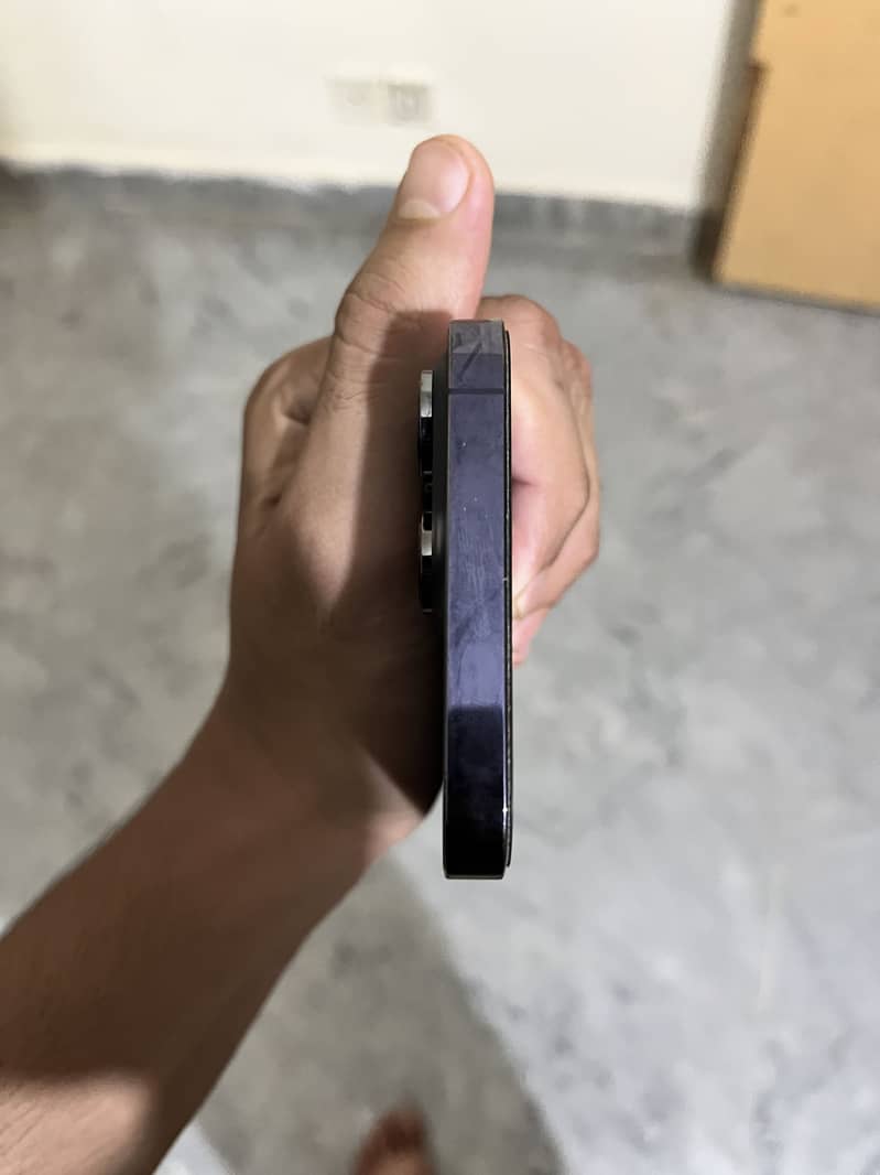 Apple iPhone 14 Pro Max 3