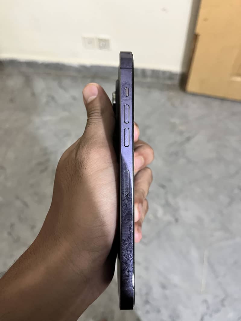 Apple iPhone 14 Pro Max 7
