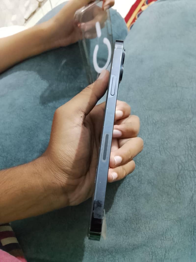 Apple iPhone 12 Pro Max 2