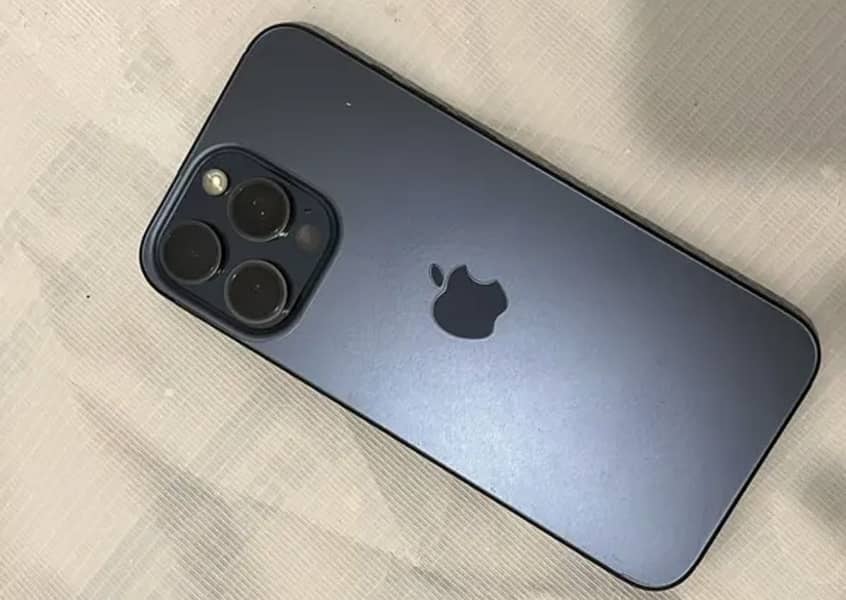Apple iPhone 15 Pro 1