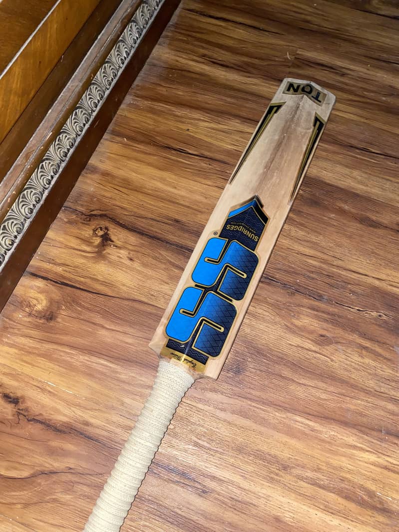SS Cricket bat 1