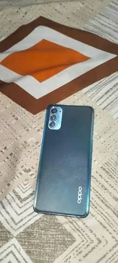 OPPO Reno4