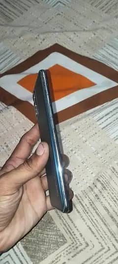 OPPO Reno4 3