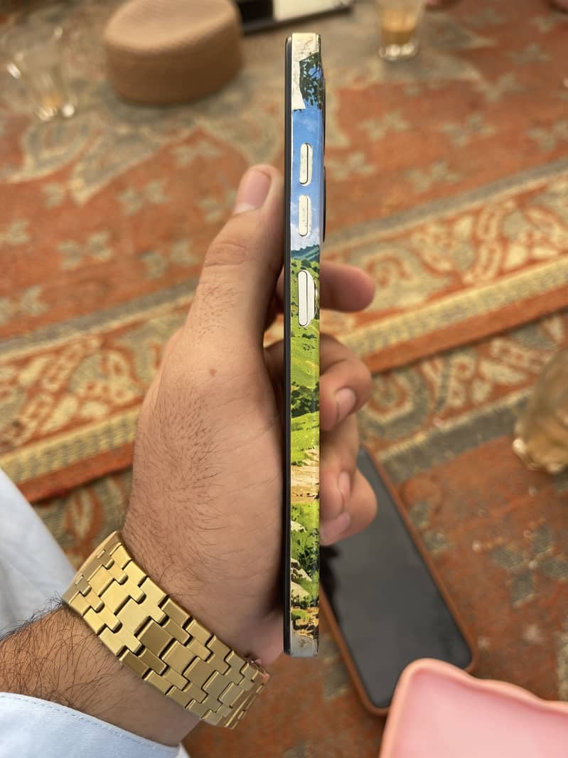 Tecno Spark 20C 4