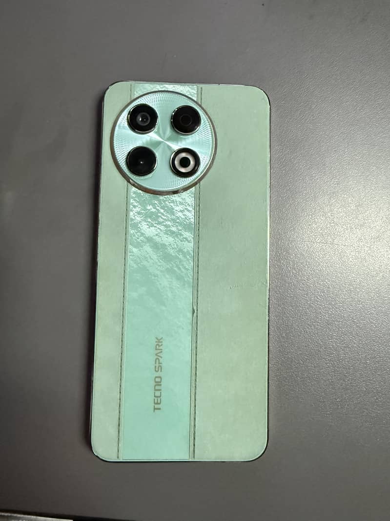 Tecno SPARK 30 Pro 3