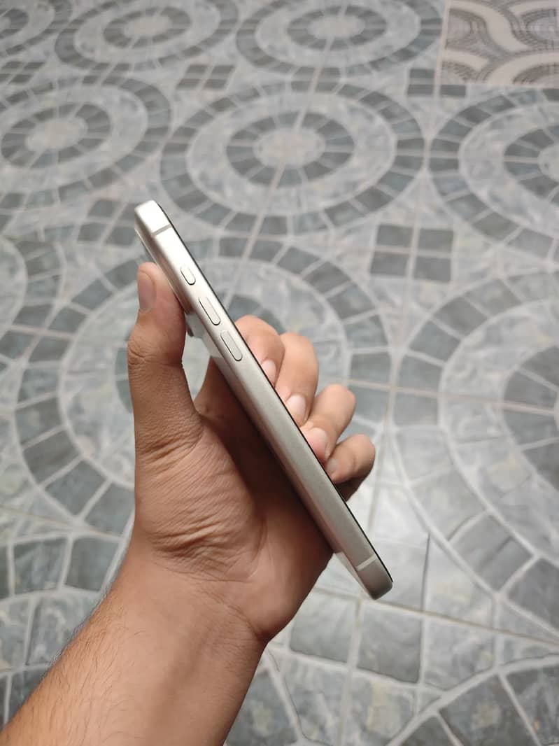 Apple iPhone 17 Pro Max 1