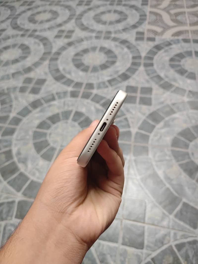 Apple iPhone 17 Pro Max 2