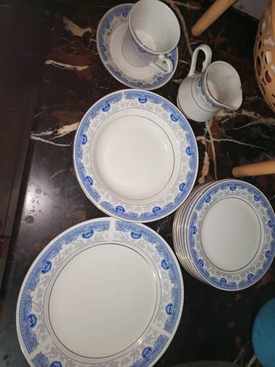 Dinner set