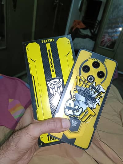 Tecno Spark 30 8+128 bumblebee edition