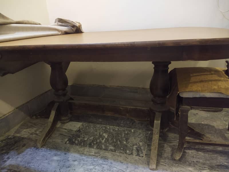 Dining Table with chairs 1