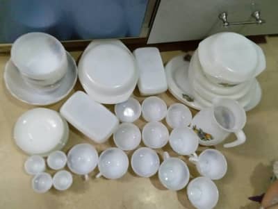 glass dinner set
