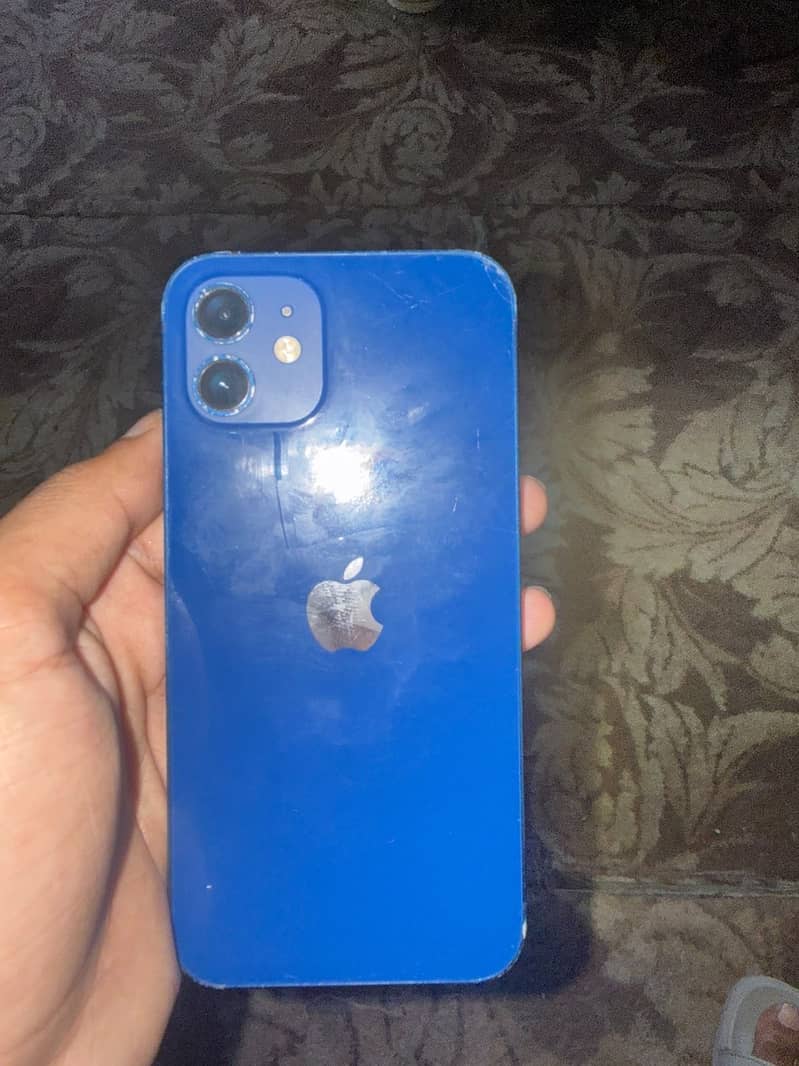 Apple iPhone 12 3