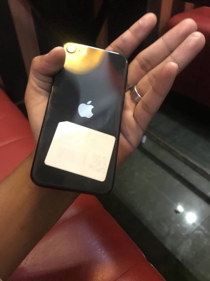 Apple iPhone SE 2