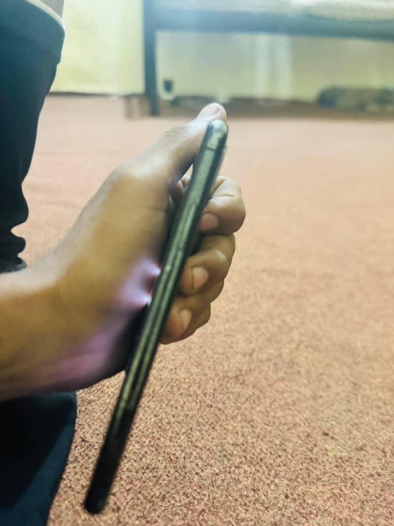 Apple iPhone X 1