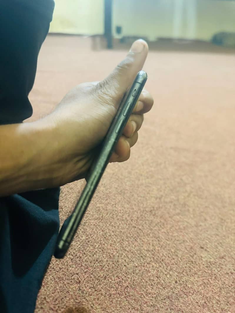 Apple iPhone X 2
