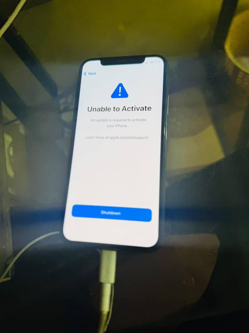 Apple iPhone X 3