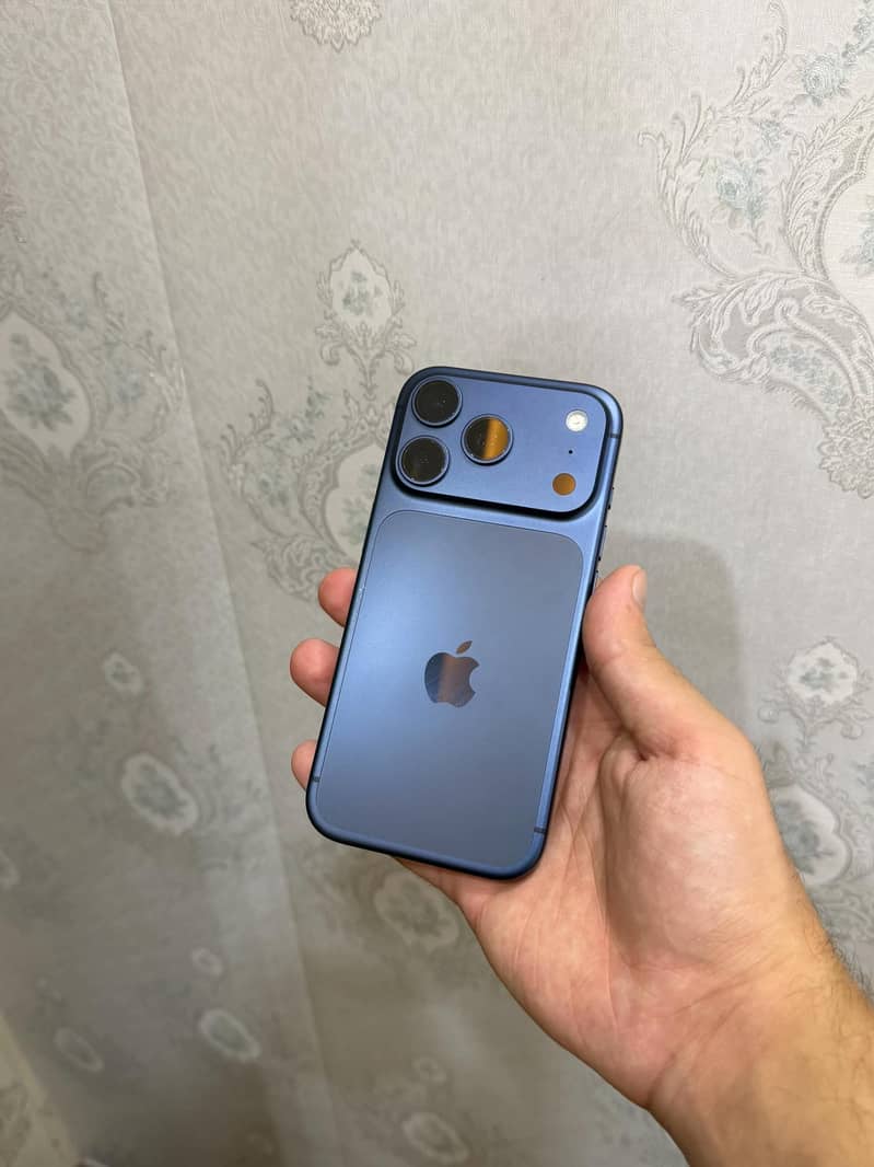 Apple iPhone 17 Pro 3