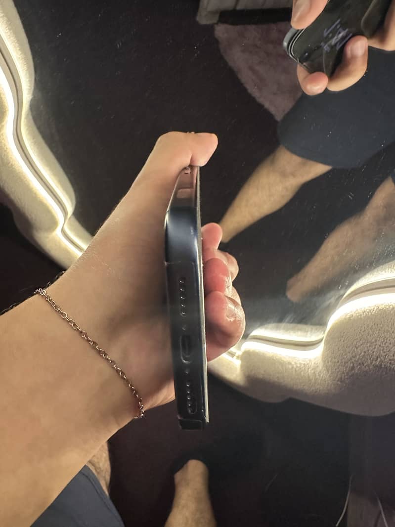 Apple iPhone 17 Pro 8