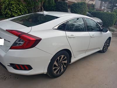  Honda Civic 2016 – White Color For Sale
