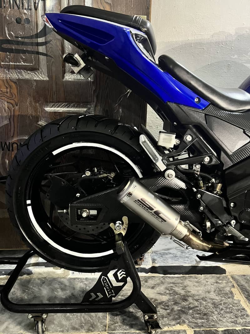 Ducati V4R 2