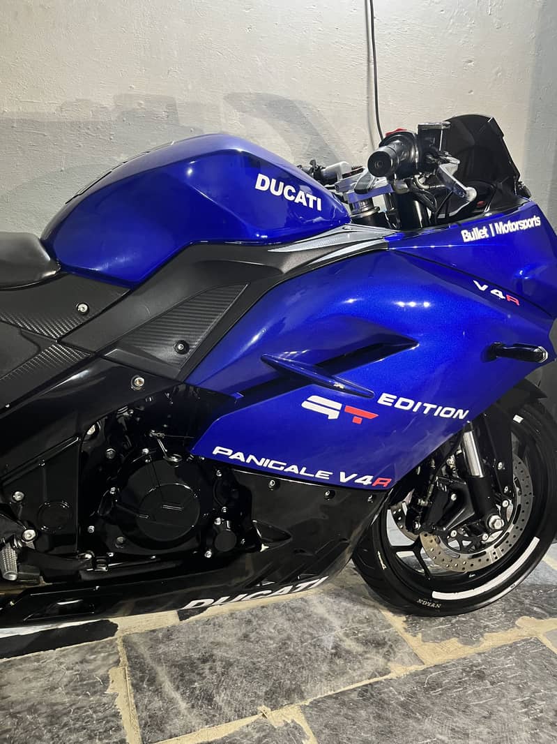 Ducati V4R 17