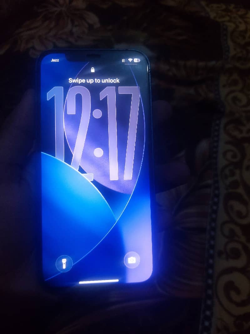 Apple iPhone 12 4