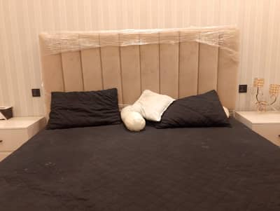 Best quality furniture hai only 1month use me Raha hai