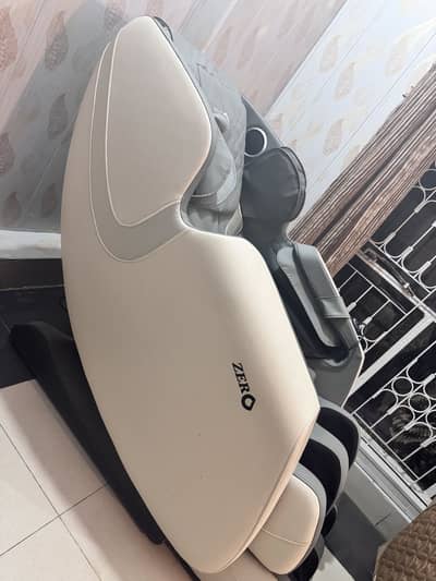 Zero Massage Chair