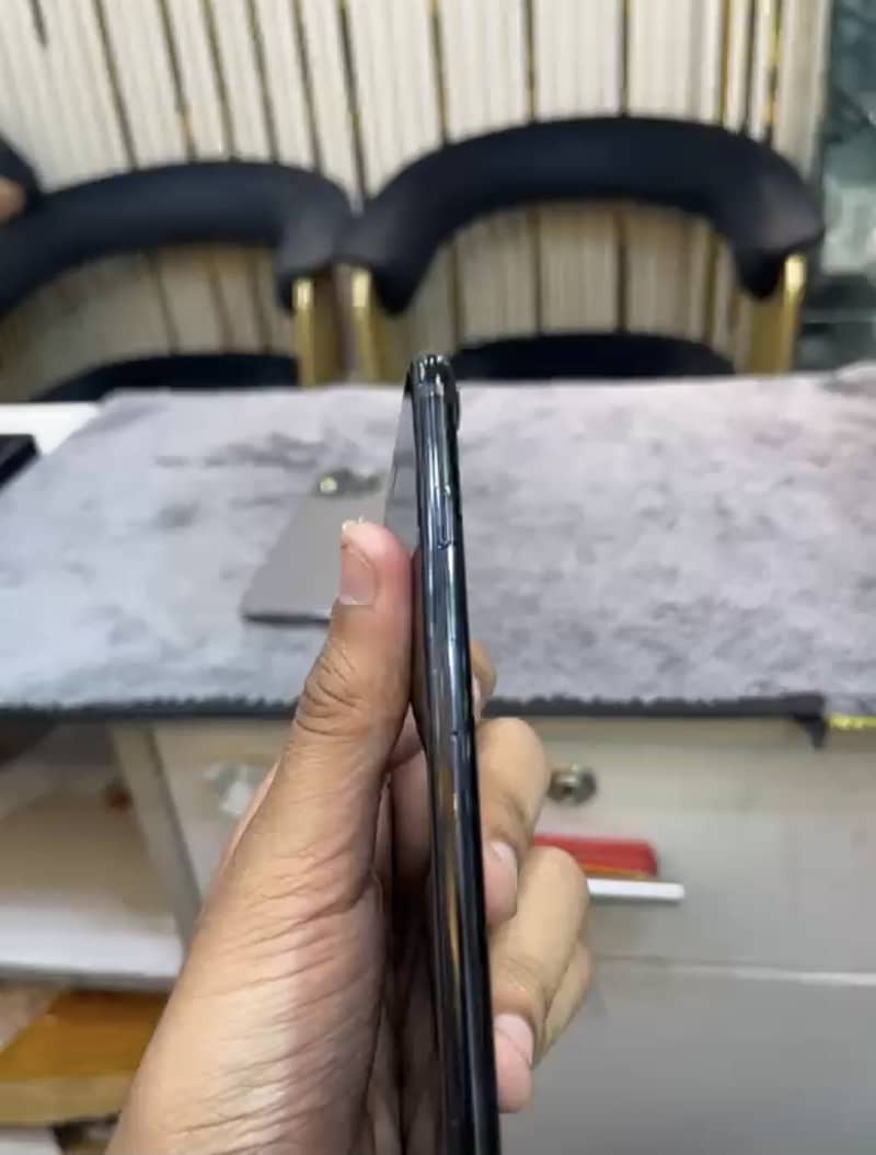 Apple iPhone 7 Plus 2