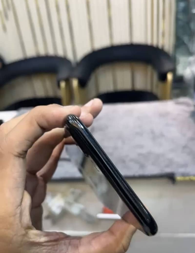 Apple iPhone 7 Plus 4