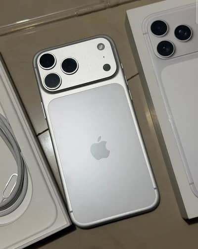 Apple iPhone 17 Pro Max pta approved urgent sale