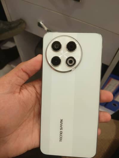 Tecno SPARK 30 Pro