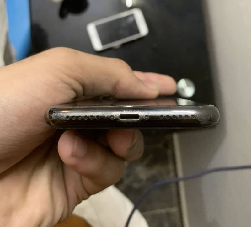 Apple iPhone X 2