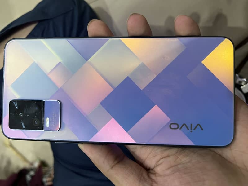 Vivo V21e 4
