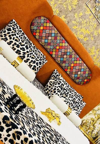 luxury bed urgent sale