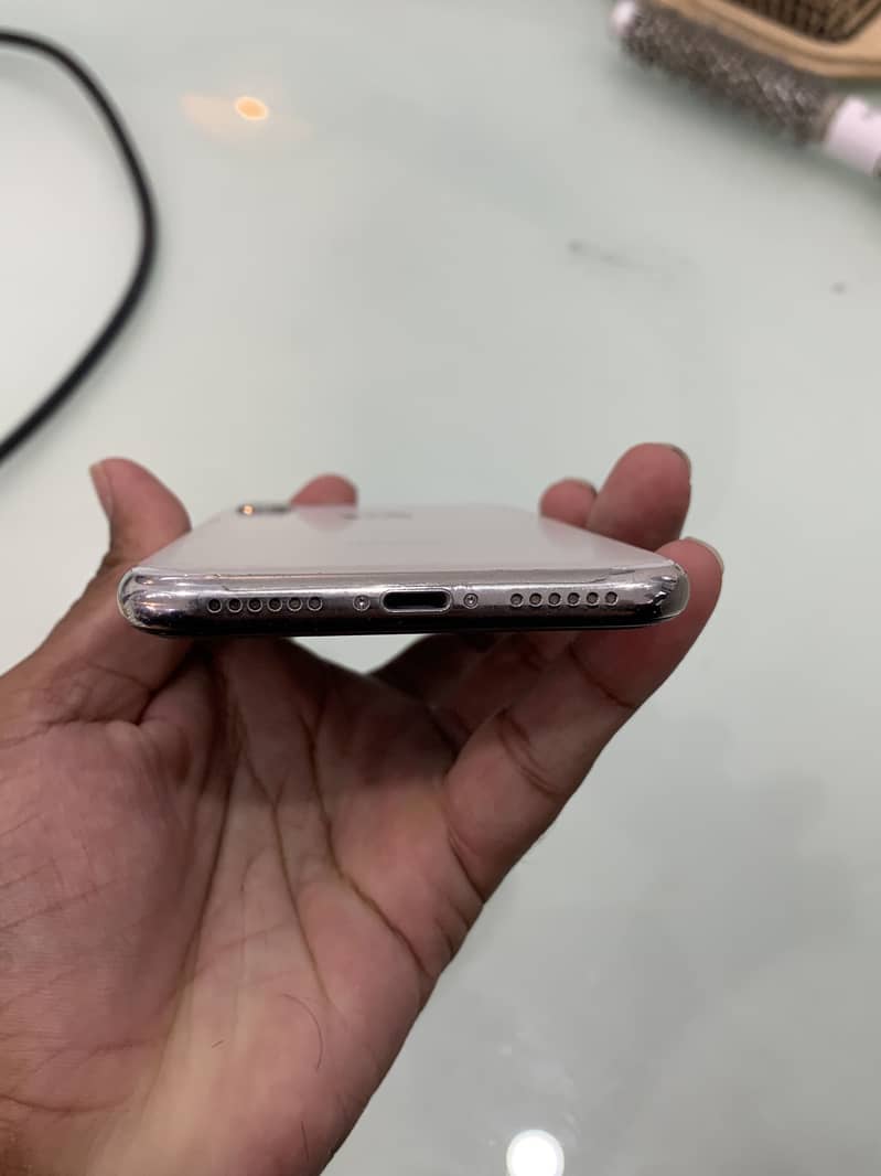 Apple iPhone X 2