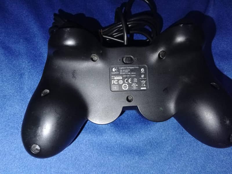 Logitech F310 wired PC Gamed/Controller 1