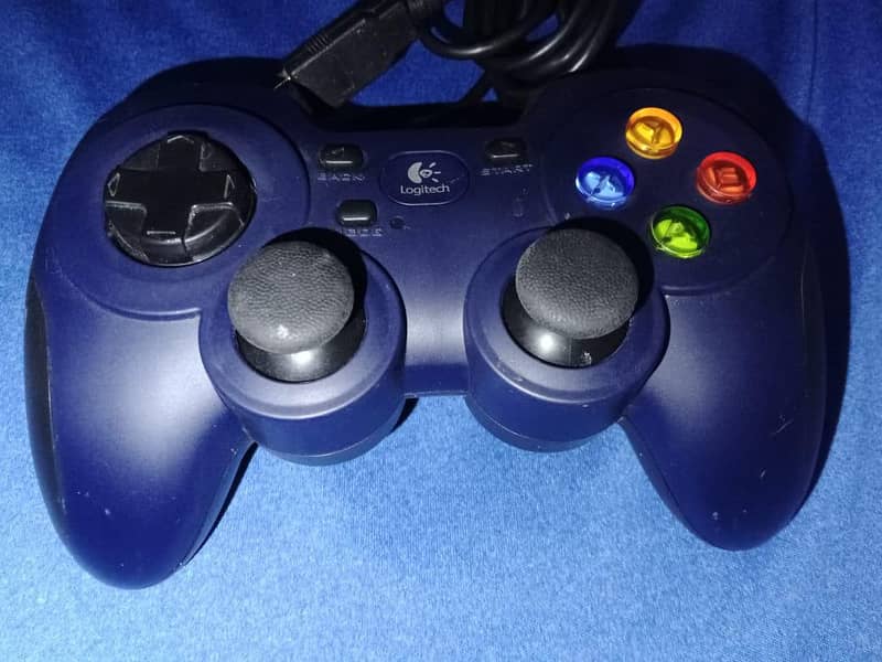Logitech F310 wired PC Gamed/Controller 2