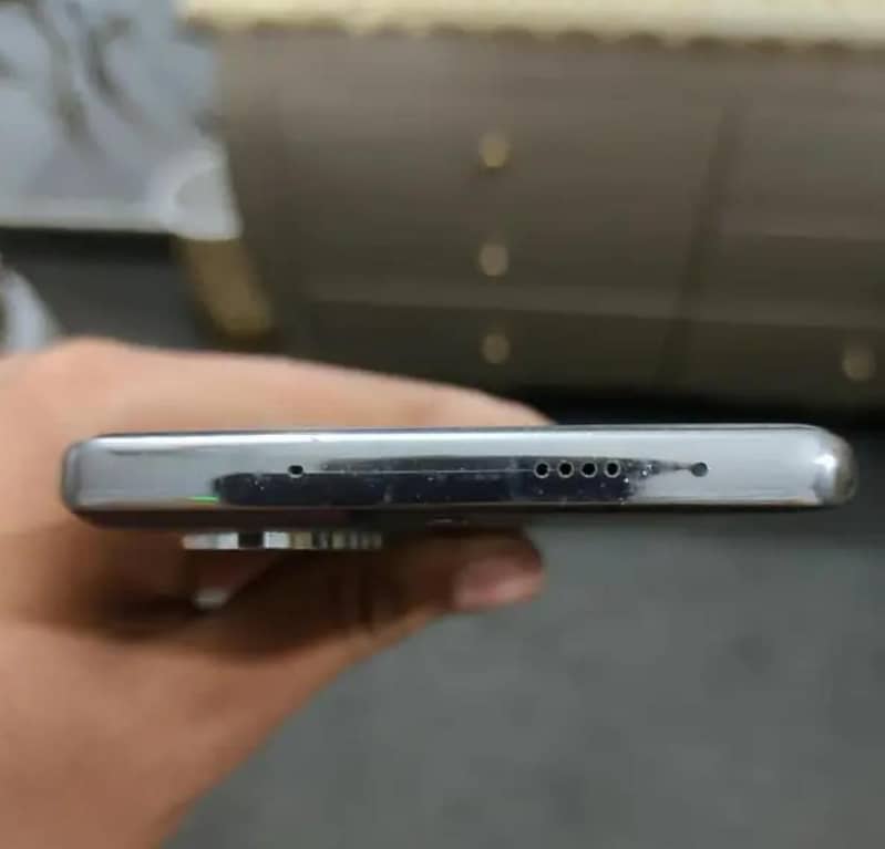Tecno CAMON 40 Pro 1