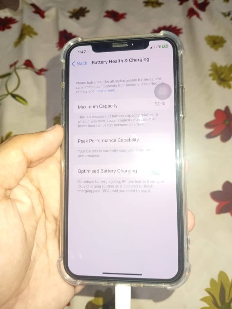 Apple iPhone X 4