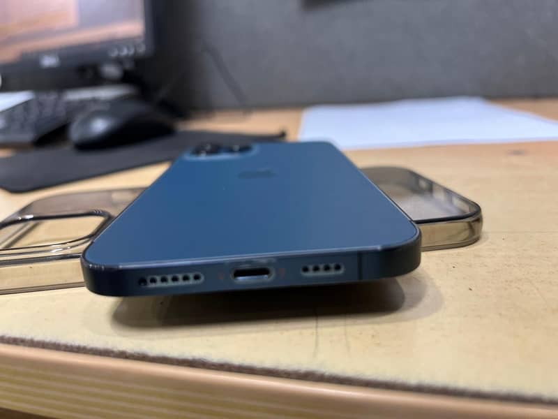 Apple iPhone 12 Pro Max 2