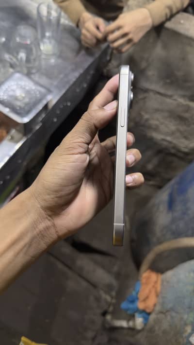15 pro max 256 factory unlock