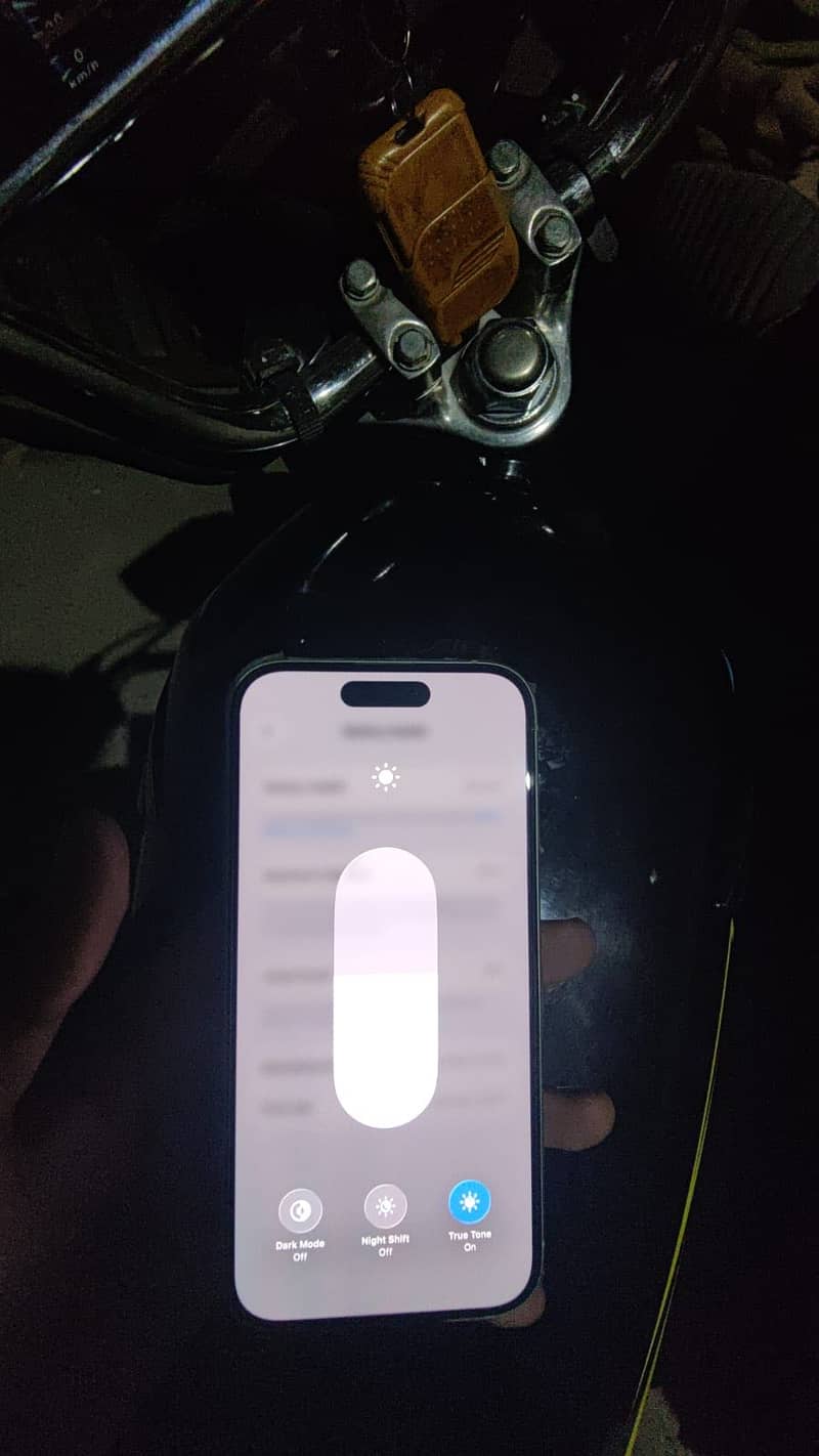 Apple iPhone 15 7